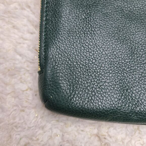 Talbots Forest Green Pebbled Leather Zippered Wristlet‎ - Picture 4 of 10